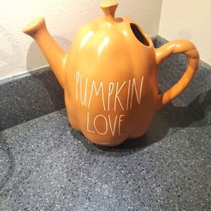 Rae Dunn watering can